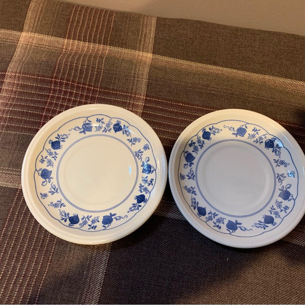 Stanford shire Elegant Blue Floral Saucers(2).